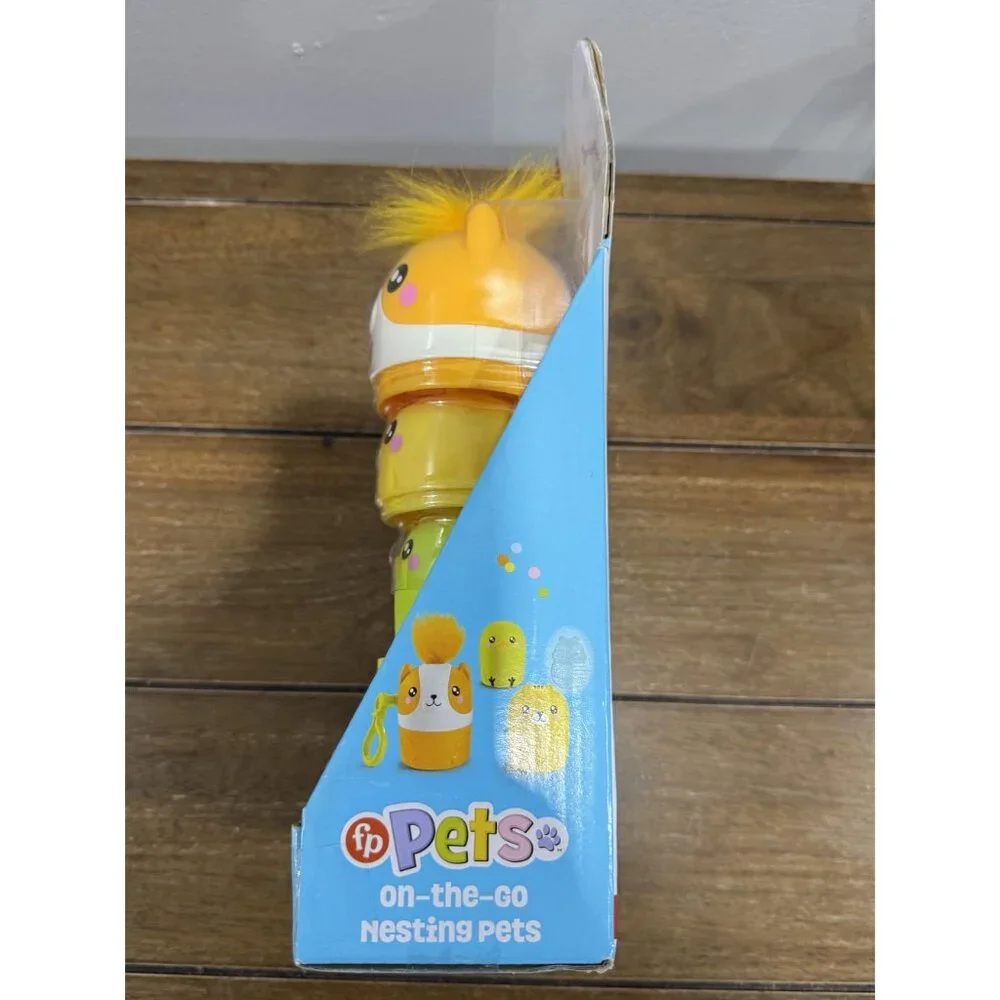 FISHER-PRICE Pets on-the-go Nesting Pets & HEARTH & HAND with Magnolia Plush Dog